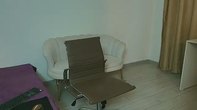 TheTopAlex online show from February 7, 2026, 6:32 am