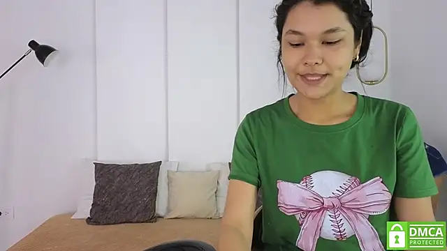 sexychanell 18 online show from October 17, 2025, 1:13 pm