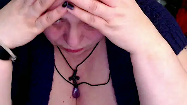 Snapshot of mayasmith chatting on April 22, 2026, 6:25 pm mayasmith online show from April 22, 2026, 6:25 pm