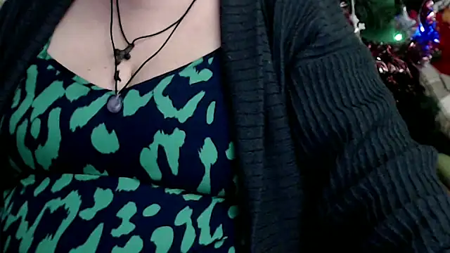 Snapshot of mayasmith chatting on December 15, 2025, 3:51 pm mayasmith online show from December 15, 2025, 3:51 pm