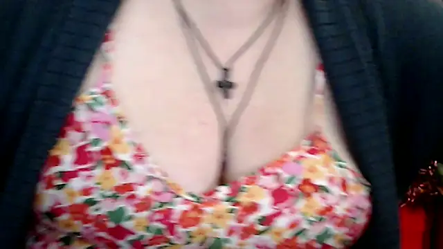 Snapshot of mayasmith chatting on December 16, 2025, 9:46 am mayasmith online show from December 16, 2025, 9:46 am