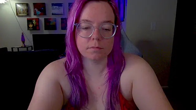 KiraSpitQueen online show from April 15, 2026, 3:45 am