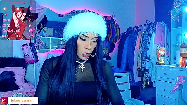 Snapshot of caroline_cossei chatting on March 18, 2026, 5:43 am caroline cossei online show from March 18, 2026, 5:43 am