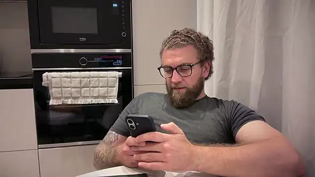Snapshot of Bear_bear_ chatting on July 13, 2026, 9:30 am Bear bear online show from July 13, 2026, 9:30 am