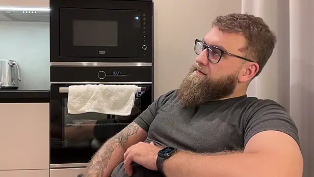 Bear bear  online show from January 6, 2026, 3:05 pm