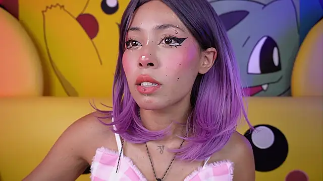 miss  maria online show from December 4, 2025, 6:07 pm