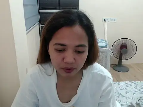 xTheLastVIRGINx online show from March 19, 2026, 2:50 pm