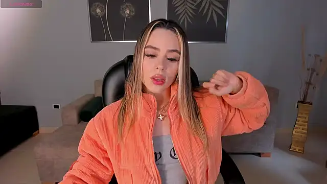 Snapshot of JuanitaClay chatting on February 27, 2025, 1:07 pm JuanitaClay online show from February 27, 2025, 1:07 pm