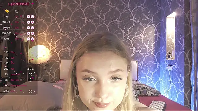 Snapshot of MiaMiaMeow chatting on November 22, 2025, 2:38 pm MiaMiaMeow online show from November 22, 2025, 2:38 pm