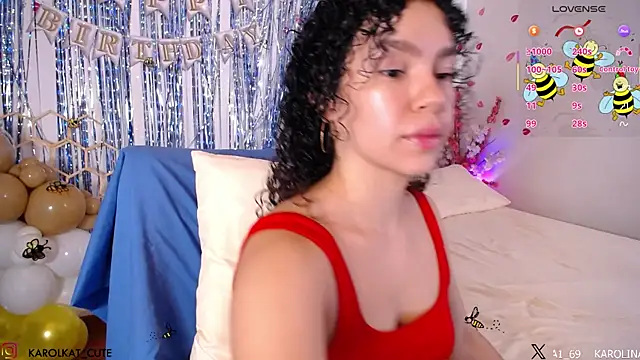 Snapshot of Karolina_1 chatting on April 9, 2026, 1:50 pm Karolina 1 online show from April 9, 2026, 1:50 pm