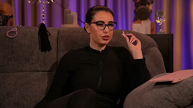 kelly kent online show from March 7, 2025, 1:20 am