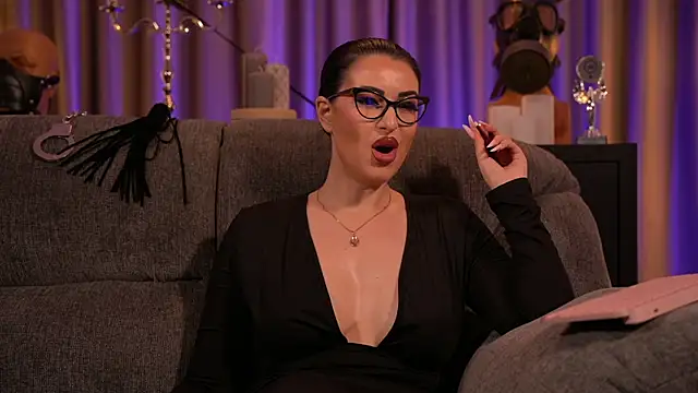 kelly kent online show from March 8, 2025, 4:56 am