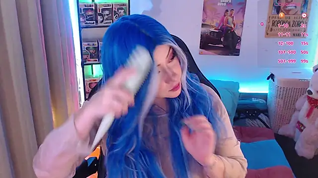 Emmy Ruiz online show from April 3, 2026, 3:13 am