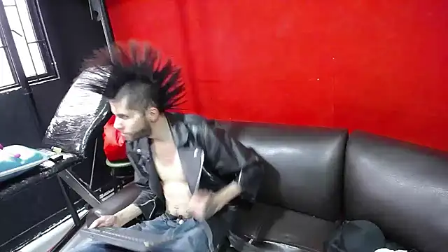 Snapshot of Master_rudeboy chatting on April 13, 2026, 5:50 pm Master rudeboy online show from April 13, 2026, 5:50 pm