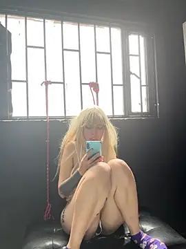 Snapshot of Master_rudeboy chatting on October 19, 2025, 3:04 pm Master rudeboy online show from October 19, 2025, 3:04 pm