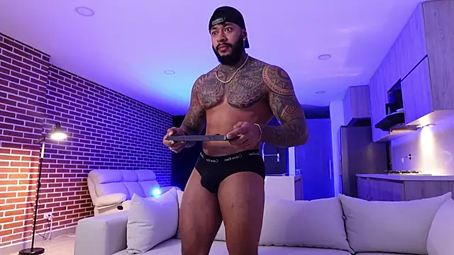 Snapshot of muscle_man16 chatting on September 10, 2025, 10:14 am muscle man16 online show from September 10, 2025, 10:14 am