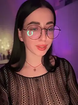 Snapshot of Emylia chatting on December 29, 2024, 8:15 pm Emylia online show from December 29, 2024, 8:15 pm