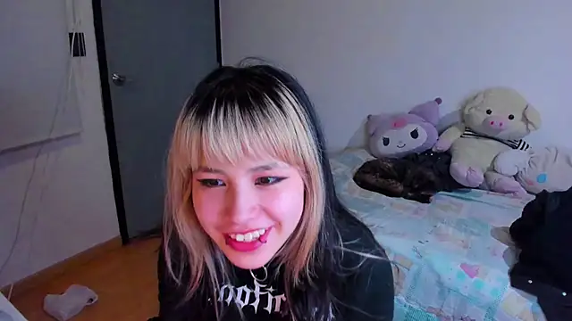 Akane-Mou online show from December 12, 2024, 2:26 am