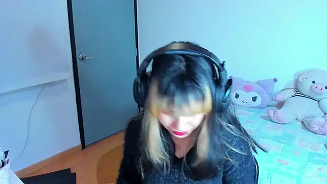 Akane-Mou online show from January 13, 2025, 5:44 am