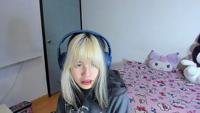 Akane-Mou online show from March 20, 2025, 8:31 am