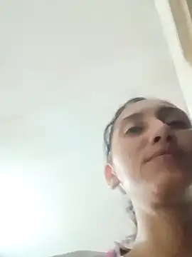 Snapshot of valeriaswang_Lucas chatting on September 17, 2025, 10:56 pm valeriaswang Lucas online show from September 17, 2025, 10:56 pm