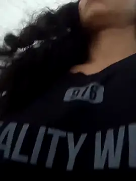 Snapshot of valeriaswang_Lucas chatting on April 2, 2026, 11:17 am valeriaswang Lucas online show from April 2, 2026, 11:17 am