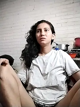 Snapshot of valeriaswang_Lucas chatting on April 4, 2026, 1:06 pm valeriaswang Lucas online show from April 4, 2026, 1:06 pm