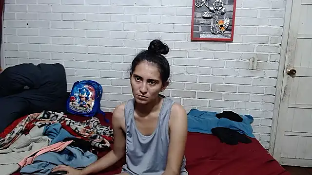 Snapshot of valeriaswang_Lucas chatting on March 29, 2026, 10:00 pm valeriaswang Lucas online show from March 29, 2026, 10:00 pm