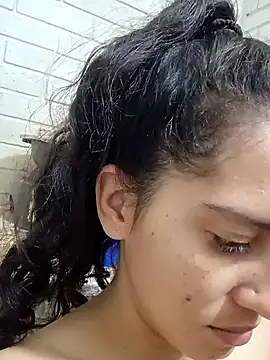 Snapshot of valeriaswang_Lucas chatting on March 21, 2026, 1:15 pm valeriaswang Lucas online show from March 21, 2026, 1:15 pm