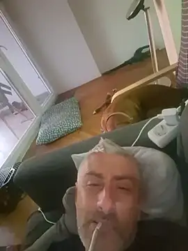 Snapshot of DildoG45 chatting on February 14, 2026, 5:51 am DildoG45 online show from February 14, 2026, 5:51 am