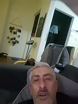 Snapshot of DildoG45 chatting on January 9, 2026, 1:23 am DildoG45 online show from January 9, 2026, 1:23 am