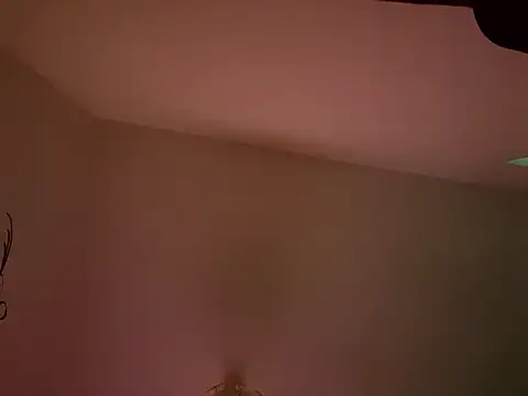 cuci45 online show from March 4, 2026, 9:44 pm