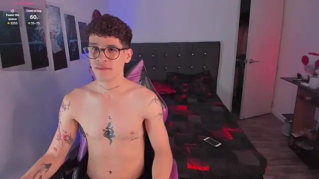 Snapshot of andybxby chatting on April 3, 2026, 10:38 pm andybxby online show from April 3, 2026, 10:38 pm