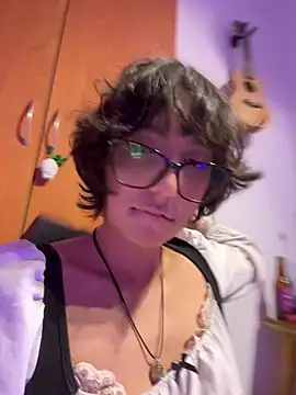 aurora xoxo online show from January 14, 2026, 4:27 am