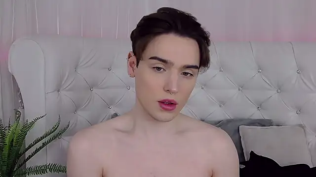 RobbyCharming online show from April 11, 2026, 4:20 am