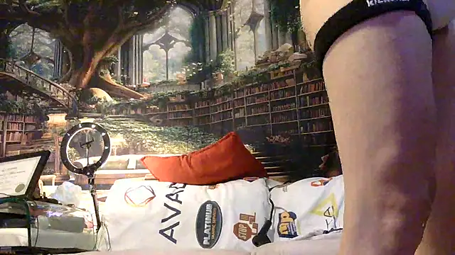 OSIRlS online show from February 5, 2025, 12:49 pm