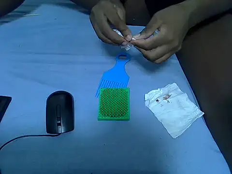 Snapshot of Twerl chatting on April 13, 2026, 3:21 am Twerl online show from April 13, 2026, 3:21 am