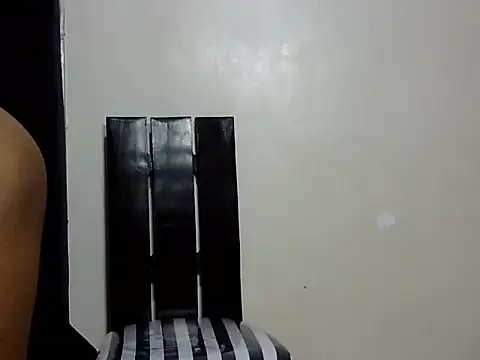 Snapshot of Twerl chatting on January 5, 2025, 8:52 pm Twerl online show from January 5, 2025, 8:52 pm