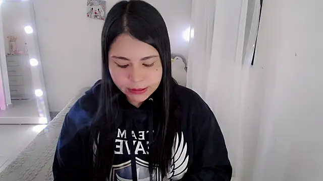 Youlittlepervertt  online show from June 21, 2026, 9:53 pm