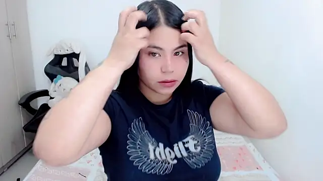 Youlittlepervertt  online show from October 14, 2025, 4:13 am