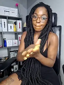 Snapshot of Shaniko89 chatting on March 14, 2025, 12:10 am Shaniko89 online show from March 14, 2025, 12:10 am