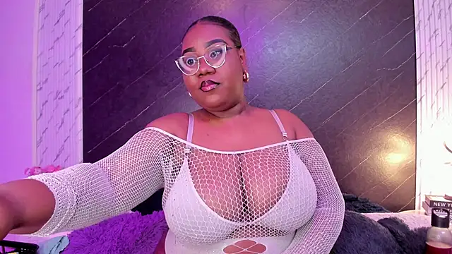 Darnellqueen online show from October 7, 2025, 3:40 am