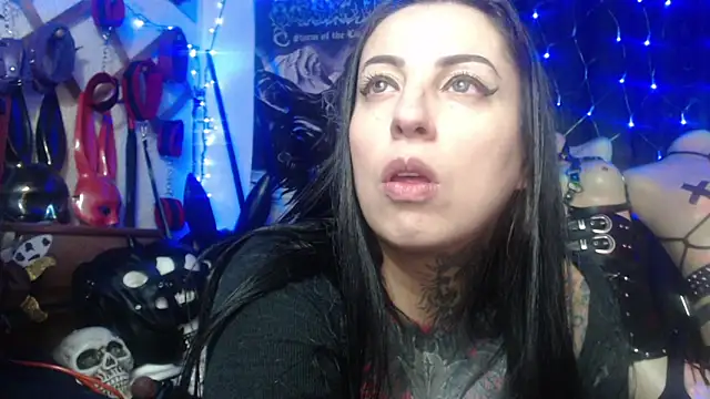 Snapshot of Astartexxx chatting on October 13, 2025, 11:27 pm Astartexxx online show from October 13, 2025, 11:27 pm