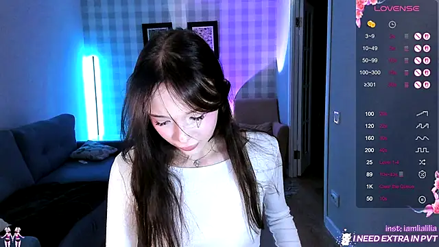 lialiliaa online show from December 20, 2025, 6:16 am