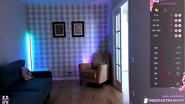 lialiliaa online show from February 4, 2026, 8:42 am