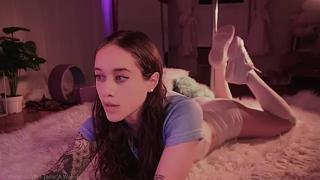  Avriles  online show from September 15, 2025, 1:50 am