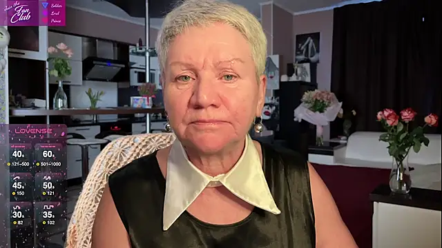 Snapshot of roxana_brooks chatting on February 20, 2025, 2:24 pm roxana brooks online show from February 20, 2025, 2:24 pm