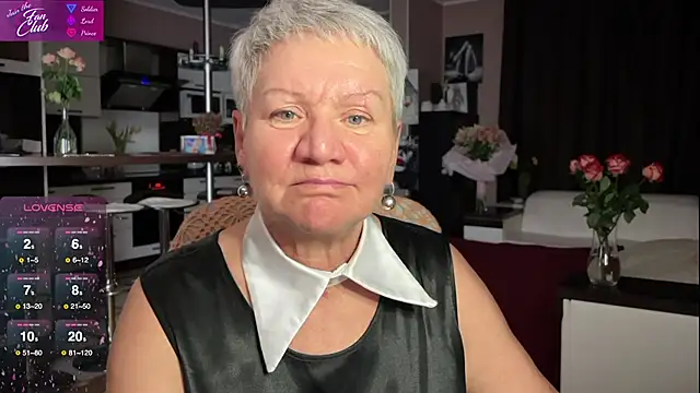 Snapshot of roxana_brooks chatting on February 20, 2025, 5:30 pm roxana brooks online show from February 20, 2025, 5:30 pm