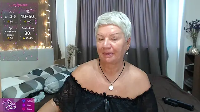 roxana brooks online show from June 3, 2026, 12:44 am