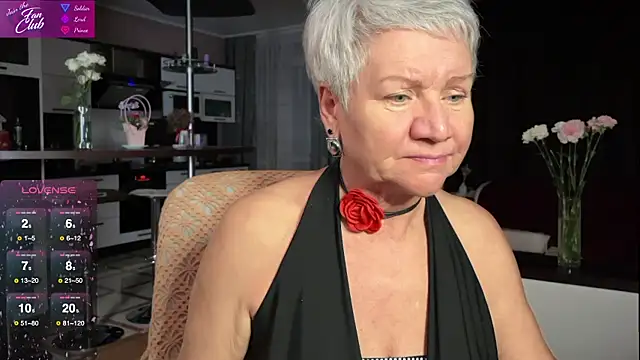 Snapshot of roxana_brooks chatting on March 22, 2025, 5:31 pm roxana brooks online show from March 22, 2025, 5:31 pm